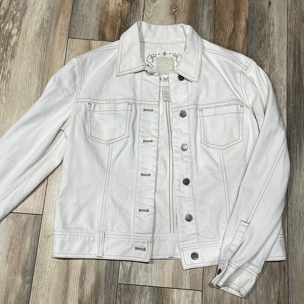 White/cream Jean Jacket. Size small.